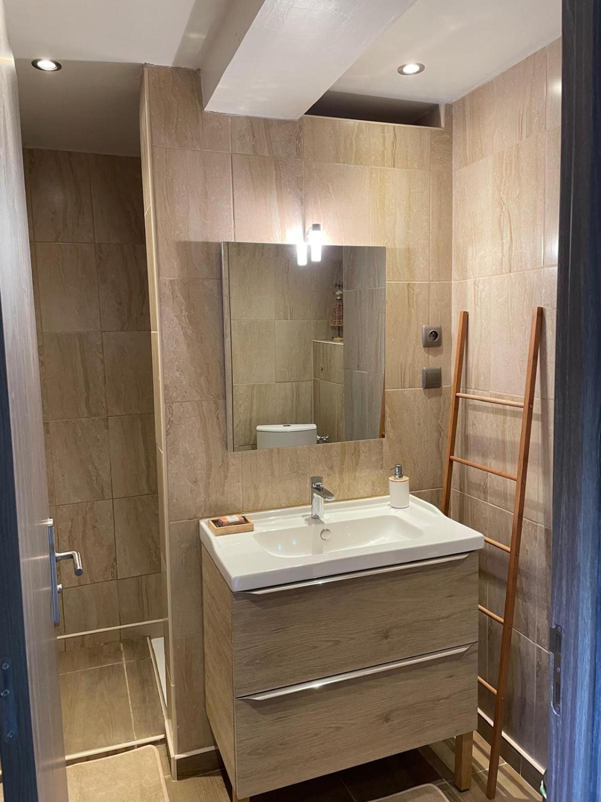 Appartement De Plain-Pied Avec Jardin Αβινιόν Εξωτερικό φωτογραφία